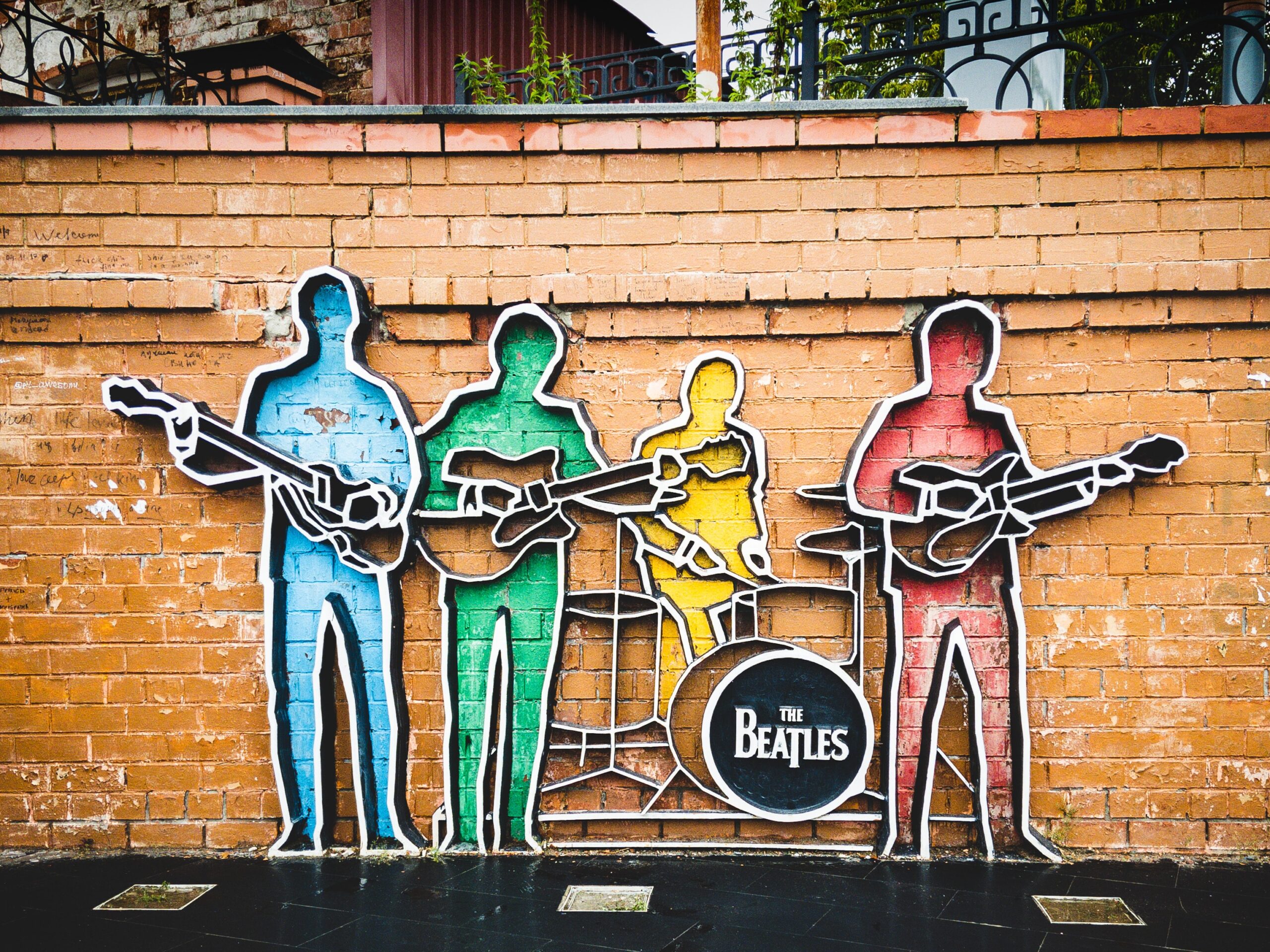 Rock 'n' Roll Fun Facts: Something About the Famous Beatles You Might ...